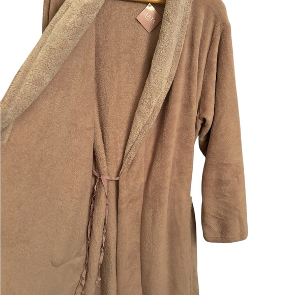 Ulta Lavender plush luxurious robe 1X/2X NWT - Picture 4 of 4